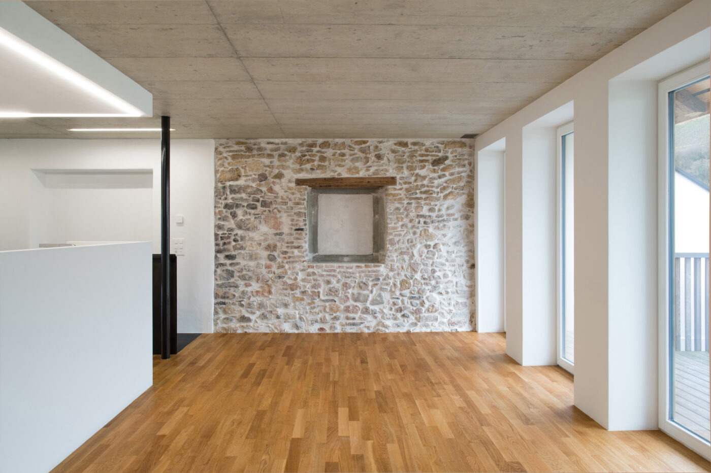 Transformation d'une ferme en logement et bureau